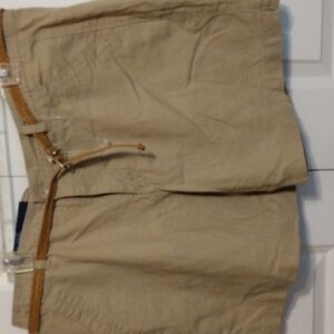 Women's size 16 Bandolino khaki shorts new with tags